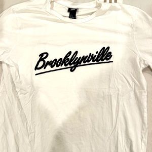 H&M White Brooklynville T Shirt